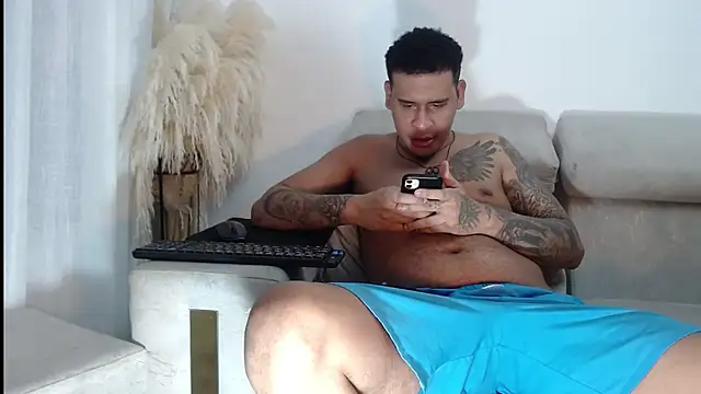 Adrew fox online show from 12-20-25, 05:58