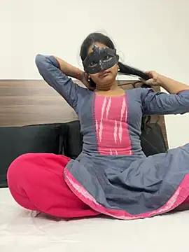 Snapshot of TeluguIshu_teen20 chatting on 02-02-26, 06:50 TeluguIshu teen20 online show from 02-02-26, 06:50