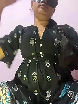 Snapshot of TeluguIshu_teen20 chatting on 02-28-26, 07:04 TeluguIshu teen20 online show from 02-28-26, 07:04