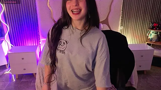 Ixchel tay online show from 03-23-26, 03:32