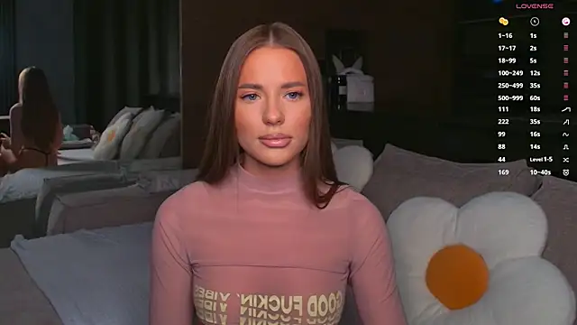 AlexisGraysX online show from 09-10-25, 10:10