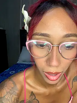 Zasha Romero online show from 10-21-25, 03:29