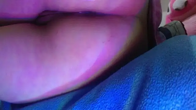 Snapshot of luna_hawks chatting on 02-22-26, 04:05 luna hawks online show from 02-22-26, 04:05