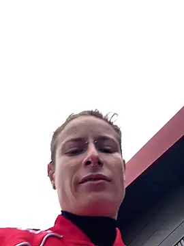 Snapshot of GoldenPussy1329 chatting on 10-16-25, 09:54 GoldenPussy1329 online show from 10-16-25, 09:54