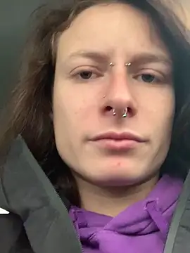 GoldenPussy1329 online show from 12-21-25, 11:39