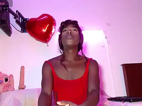 Snapshot of taylor_hot85 chatting on 10-11-25, 02:44 taylor hot85 online show from 10-11-25, 02:44