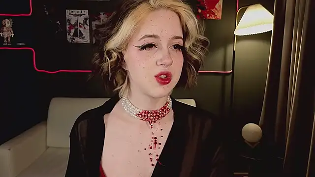 luna son online show from 04-21-26, 09:39