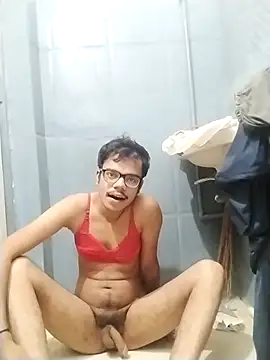 Snapshot of sexybobby13 chatting on 11-20-25, 08:58 sexybobby13 online show from 11-20-25, 08:58