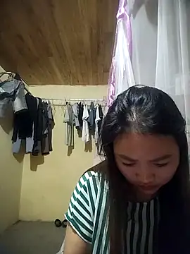 Snapshot of Liu30 chatting on 10-06-25, 05:05 Liu30 online show from 10-06-25, 05:05