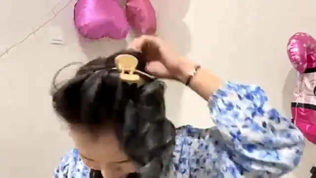 CarollFalick online show from 10-24-25, 12:12