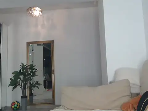 Snapshot of Aillineee1 chatting on 10-28-25, 08:55 Aillineee1 online show from 10-28-25, 08:55