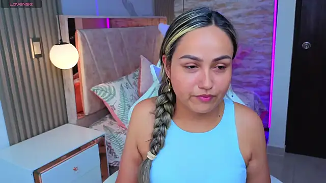 lila cute1 online show from 11-04-25, 06:40