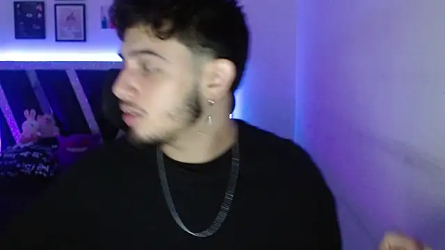 Snapshot of Sebasxxl12 chatting on 10-13-25, 03:56 Sebasxxl12 online show from 10-13-25, 03:56