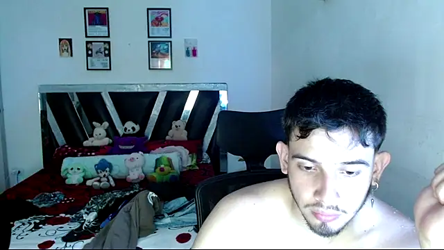 Sebasxxl12 online show from 05-20-26, 10:27