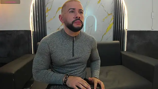 Snapshot of isaac_franko chatting on 11-10-25, 09:03 isaac franko online show from 11-10-25, 09:03