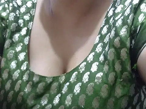 Snapshot of junglibilli_punjab chatting on 04-18-26, 11:36 junglibilli punjab online show from 04-18-26, 11:36