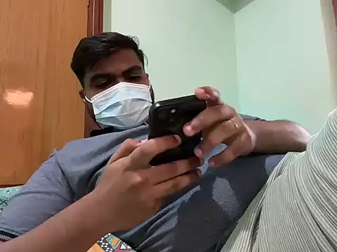 Romeo Sam2 online show from 09-29-25, 08:19