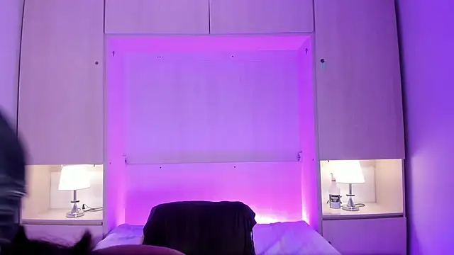 AnahiCollins online show from 04-25-26, 02:25