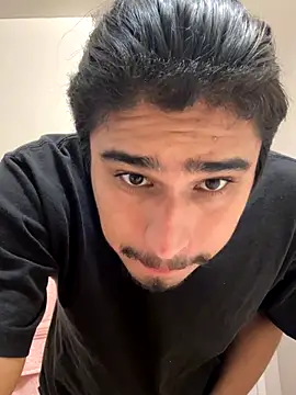 Snapshot of Carmeldrop chatting on 10-30-25, 10:10 Carmeldrop online show from 10-30-25, 10:10