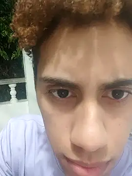 Snapshot of The_boy_good chatting on 10-08-25, 07:17 The boy good online show from 10-08-25, 07:17