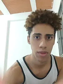 Snapshot of The_boy_good chatting on 10-16-25, 01:28 The boy good online show from 10-16-25, 01:28