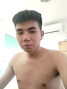 Snapshot of henry9933 chatting on 10-26-25, 09:37 henry9933 online show from 10-26-25, 09:37