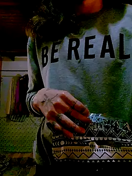 Snapshot of monroedelrey chatting on 12-15-25, 05:06 monroedelrey online show from 12-15-25, 05:06