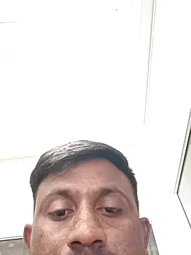 SlipperyRebound0 online show from 10-29-25, 05:25