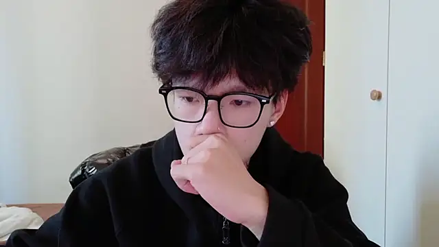 hangzi-0011 online show from 12-05-25, 07:39