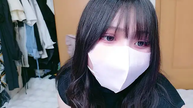 Snapshot of YUKINA_00 chatting on 07-08-26, 11:37 YUKINA 00 online show from 07-08-26, 11:37