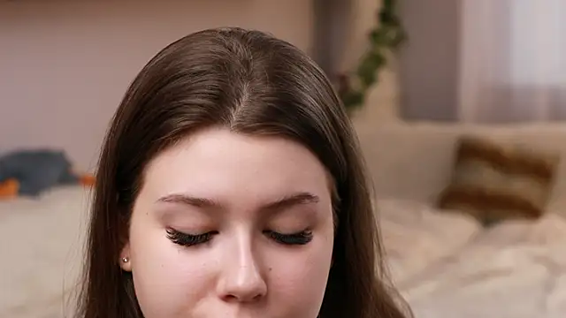 MondoNeko online show from 10-05-25, 07:07