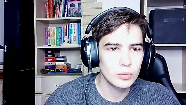 Snapshot of _Chris_Next_Door_ chatting on 10-16-25, 03:02  Chris Next Door  online show from 10-16-25, 03:02