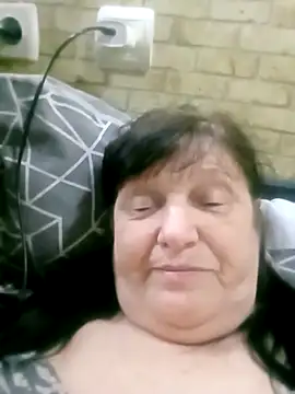 Apeesynka55211 online show from 04-19-26, 06:32