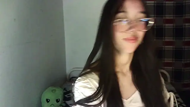 Mikha Ela online show from 10-25-25, 06:21