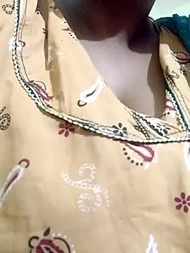 Snapshot of harinisree chatting on 11-09-25, 03:38 harinisree online show from 11-09-25, 03:38