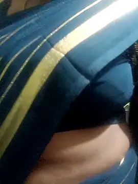 Snapshot of harinisree chatting on 11-21-25, 03:38 harinisree online show from 11-21-25, 03:38