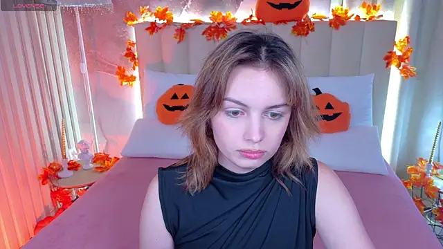 VioletteRose online show from 10-19-25, 04:51
