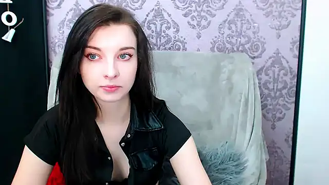 DominantLuna online show from 02-03-26, 03:50