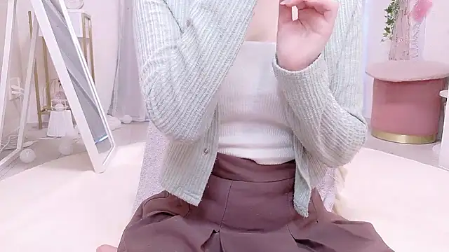 Snapshot of MAYU_cha chatting on 10-12-25, 02:43 MAYU cha online show from 10-12-25, 02:43