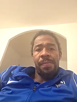 Snapshot of cracha chatting on 11-10-25, 11:59 cracha online show from 11-10-25, 11:59