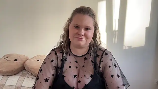 Snapshot of BriannaFlirty chatting on 11-06-25, 01:12 BriannaFlirty online show from 11-06-25, 01:12