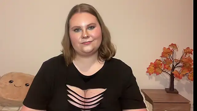 Snapshot of BriannaFlirty chatting on 11-22-25, 08:08 BriannaFlirty online show from 11-22-25, 08:08