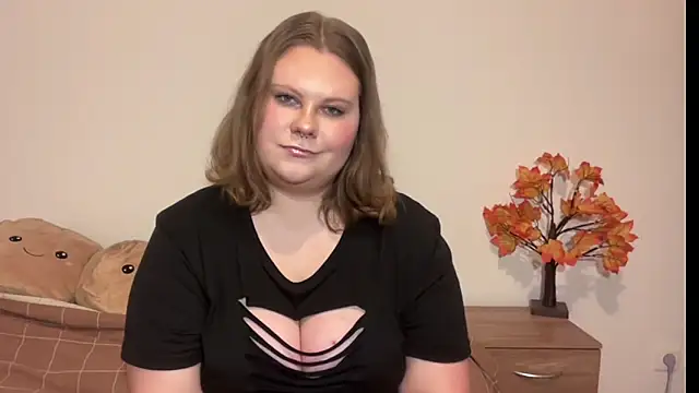 Snapshot of BriannaFlirty chatting on 12-04-25, 07:17 BriannaFlirty online show from 12-04-25, 07:17