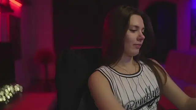 Snapshot of CandyStorm chatting on 11-27-25, 09:39 CandyStorm online show from 11-27-25, 09:39