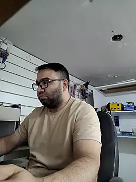 Snapshot of Striptrep chatting on 10-27-25, 05:06 Striptrep online show from 10-27-25, 05:06