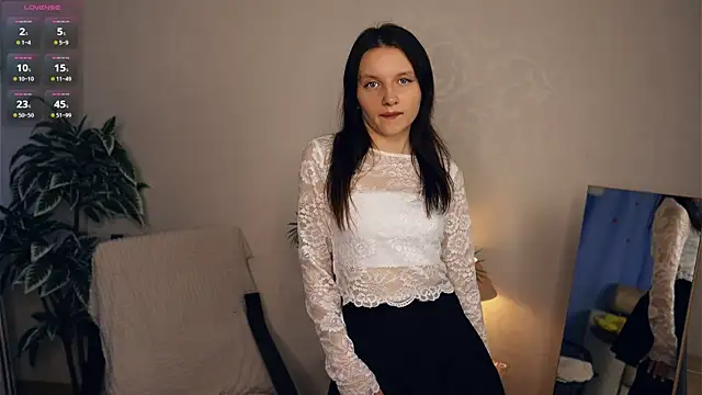 JanellHousen online show from 10-27-25, 05:33