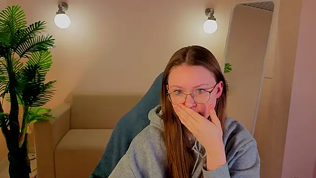 Snapshot of SirenaBlessing chatting on 11-06-25, 03:07 SirenaBlessing online show from 11-06-25, 03:07