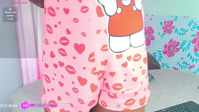 Snapshot of EbonyHansNight chatting on 11-13-25, 02:16 EbonyHansNight online show from 11-13-25, 02:16