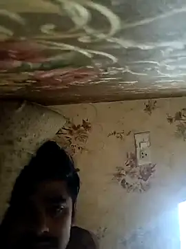 Snapshot of puneriboy32 chatting on 11-17-25, 02:28 puneriboy32 online show from 11-17-25, 02:28