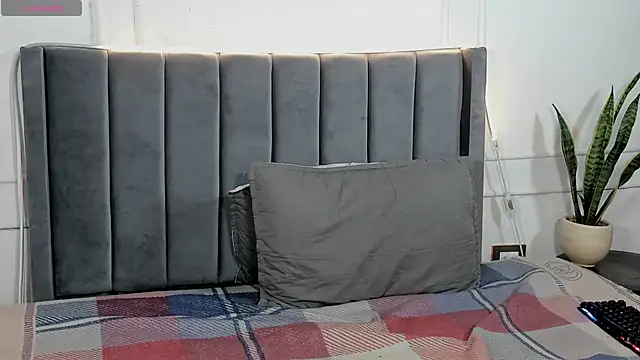 luxuryheaven 8 online show from 10-11-25, 07:34